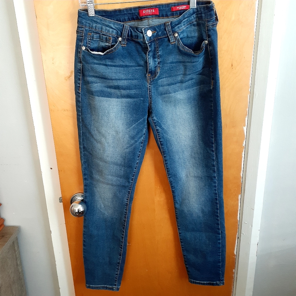 Guess Midrise Skinny Melanie Fit Size 30